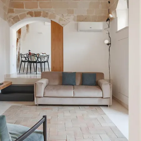 Alojamento de Turismo Selvagem Domus De Armenis Matera