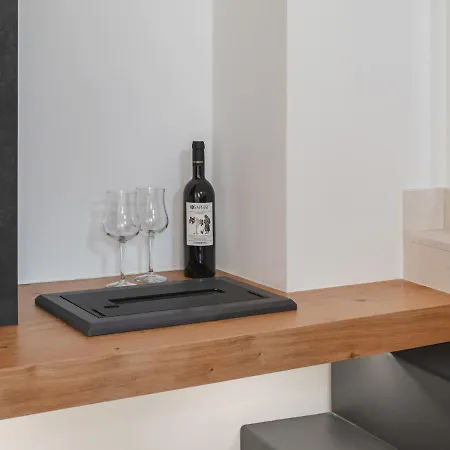 Domus De Armenis Lodge