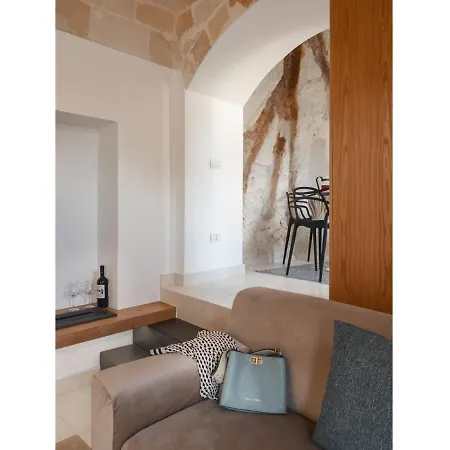Domus De Armenis